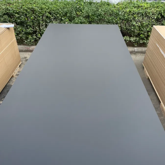 Papan Akrilik Tahan Hentaman